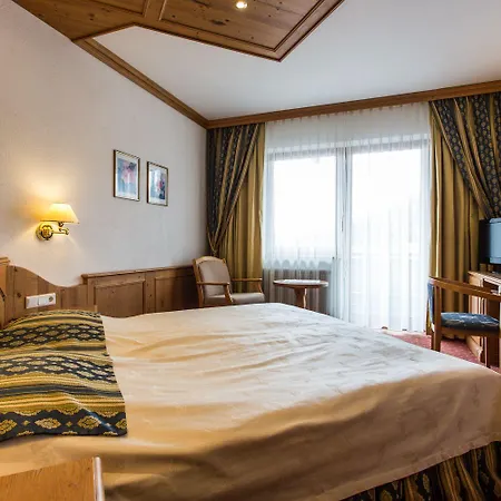 奥特施米德希特珀特酒店  蒂罗尔-泽费尔德