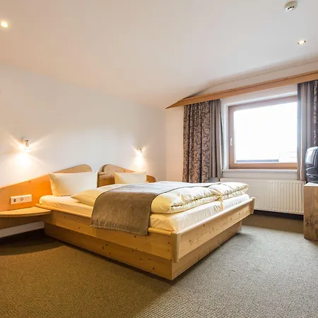 奥特施米德希特珀特酒店  蒂罗尔-泽费尔德