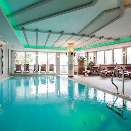 奥特施米德希特珀特酒店 