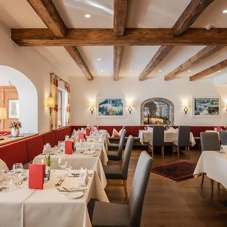 ألت شميد هيلتبولت 4*